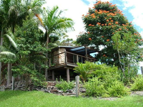 Sacred Mountain Retreat - Accommodation Redcliffe 3