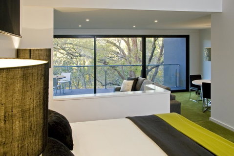 Saltus Luxury Accommodation - Accommodation Redcliffe 2