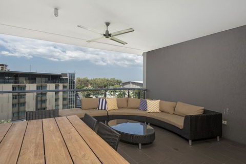 Saltwater Suites - 1,2 & 3 Bed Waterfront Apartments - Accommodation Redcliffe 3
