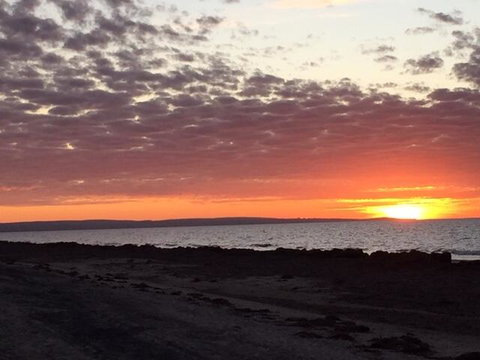 Salty Dayz - Accommodation Redcliffe 3