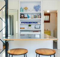Salty Grape Beach House - Accommodation Redcliffe