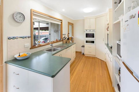 Sama-Sama - Walking Distance To Town And Water - Accommodation Redcliffe 1