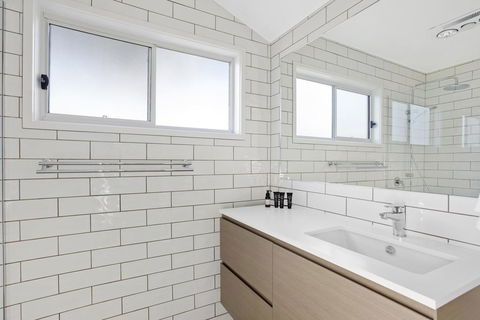 Sanctuary By Sirromet - Accommodation Redcliffe 2
