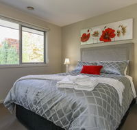 Sanctuary Close - Accommodation Redcliffe