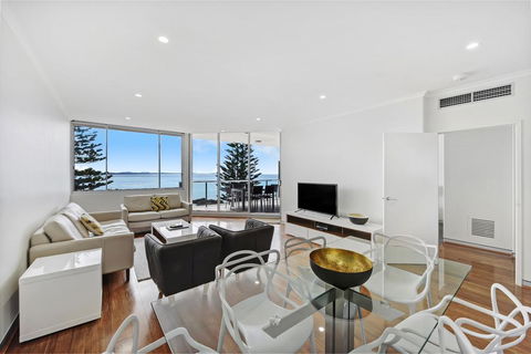 Sandcastle Apartments - Accommodation Redcliffe 3
