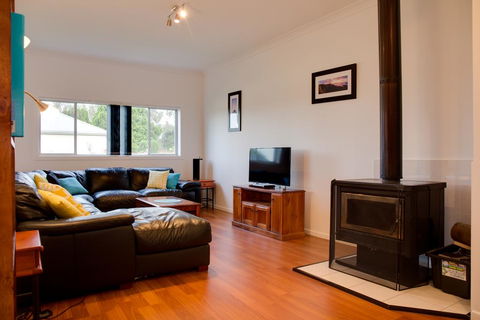 Sapphire Cottage - Accommodation Redcliffe 1