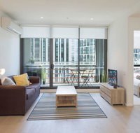 Scarlett - Docklands Delight Balcony Gym  Pool - Accommodation Redcliffe