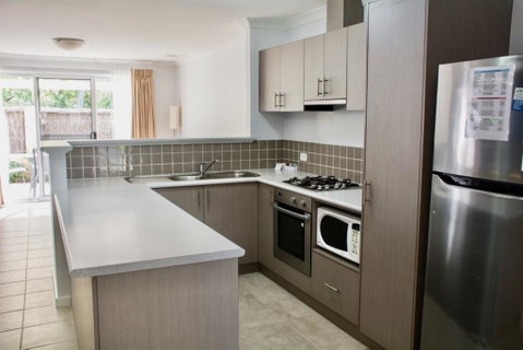Sea Breeze - Broadwater - Accommodation Redcliffe 3