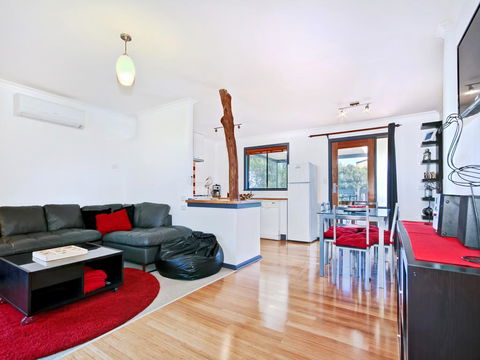 Sea Devine - Accommodation Redcliffe 1