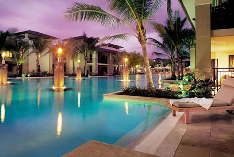 Sea Temple Port Douglas Swim Out Two Bathrooms - Direct Pool Access - Accommodation Redcliffe 2