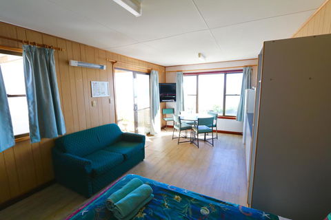 Sea Vu Caravan Park - Accommodation Redcliffe 3