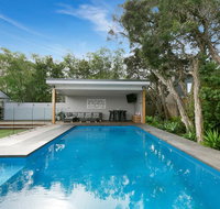 Seabreeze Retreat Luxury Retreat with pool walk to Rye foreshore and village - Accommodation Redcliffe
