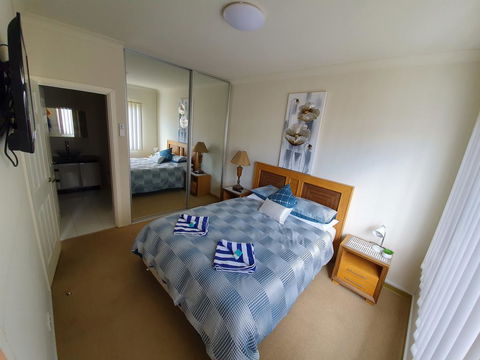 Seafront Unit 25 - Accommodation Redcliffe 2