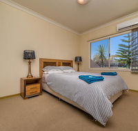 Seafront Unit 49 - Accommodation Redcliffe