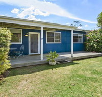 Seahorse - beach just 550m from house - Accommodation Redcliffe