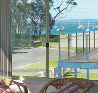Sealark - views of the bay - Accommodation Redcliffe