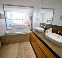 Seapoint 102 - Accommodation Redcliffe