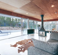 SeaSalt Beach House - architecturally designed - Accommodation Redcliffe
