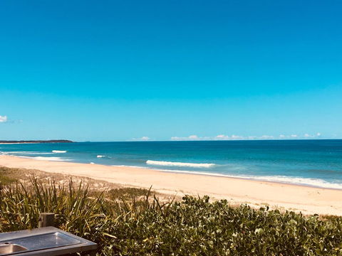 Seashells Beachfront Resort - Accommodation Redcliffe 3