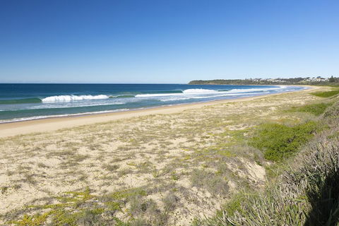 Seashells Beachfront Resort - Accommodation Redcliffe 2