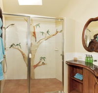 Secrets on the Lake - Accommodation Redcliffe