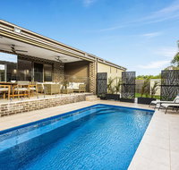 Serenity on Seaview Boutique retreat with pool by the beach - Accommodation Redcliffe
