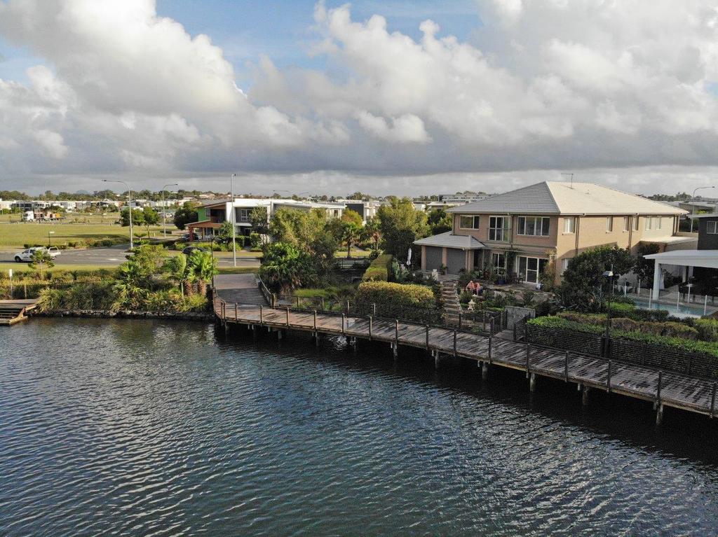 Sunshine Plaza QLD Accommodation Redcliffe