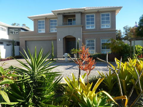 Serenity On The Lake - Maroochydore - Accommodation Redcliffe 1