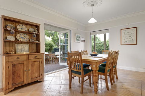 Shady Sheas - Accommodation Redcliffe 2