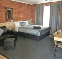 Shannon Motor Inn - Accommodation Redcliffe