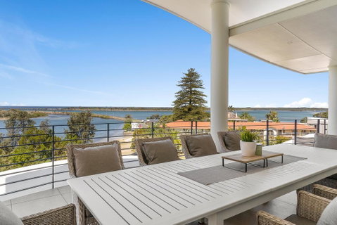 Shawhaven - Accommodation Redcliffe 0