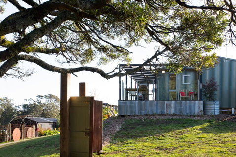 Shillings And Pence - Accommodation Redcliffe 2