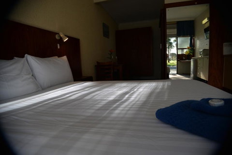 Ship Inn Motel - Accommodation Redcliffe 2