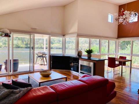 Silkwood Estate - Accommodation Redcliffe 1