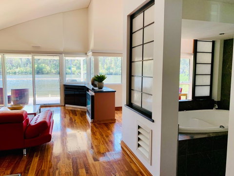 Silkwood Estate - Accommodation Redcliffe 3