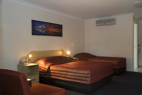 Silo Motor Inn - Accommodation Redcliffe 1