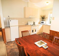 Silver Birches Holiday Unit 10 - Accommodation Redcliffe