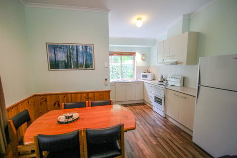 Silver Birches Holiday Unit 3 - Accommodation Redcliffe 1