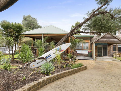 Silverleaves On The Beach - Accommodation Redcliffe 0