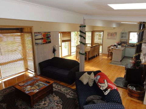 Silverleaves On The Beach - Accommodation Redcliffe 3