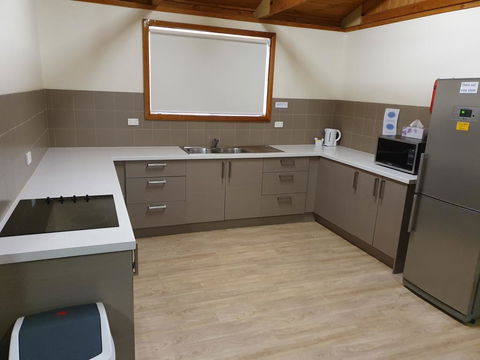 Simo's Place - Accommodation Redcliffe 2