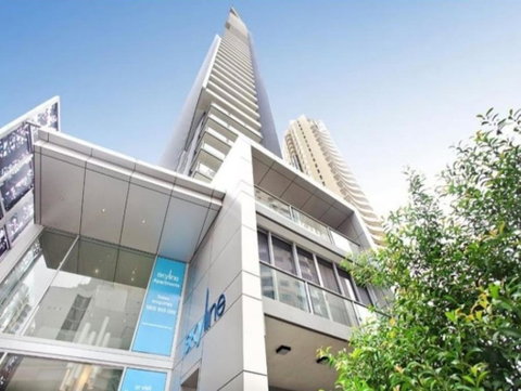 SK1 - Spotless 2BR SkyHome Long Stays Welcome - Accommodation Redcliffe 0