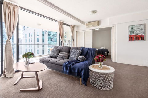 Sky River CBD Apartment - Accommodation Redcliffe 0