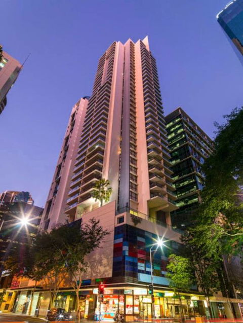 Sky River CBD Apartment - Accommodation Redcliffe 3