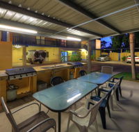 Sky View Units Bowen - Accommodation Redcliffe