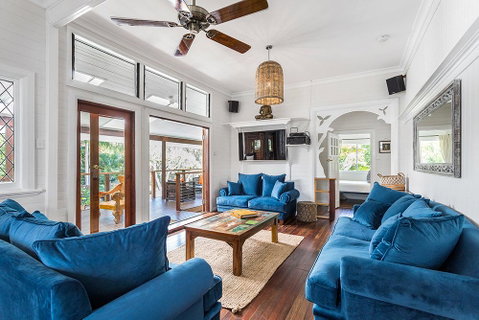 Skye Lodge Byron Bay - Walk To Town In 5 Minutes! - Accommodation Redcliffe 0
