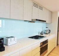 Skyview Luxury 4Br Penthouse WWP - Accommodation Redcliffe
