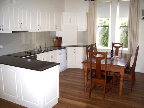 Smith Street Villa Naracoorte - Accommodation Redcliffe 2