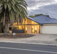 Snoozeaway - Accommodation Redcliffe