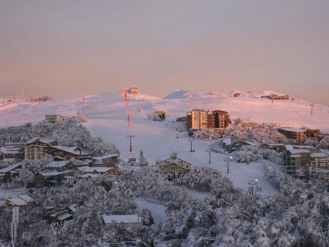 Snowflake 14 - Accommodation Redcliffe 2